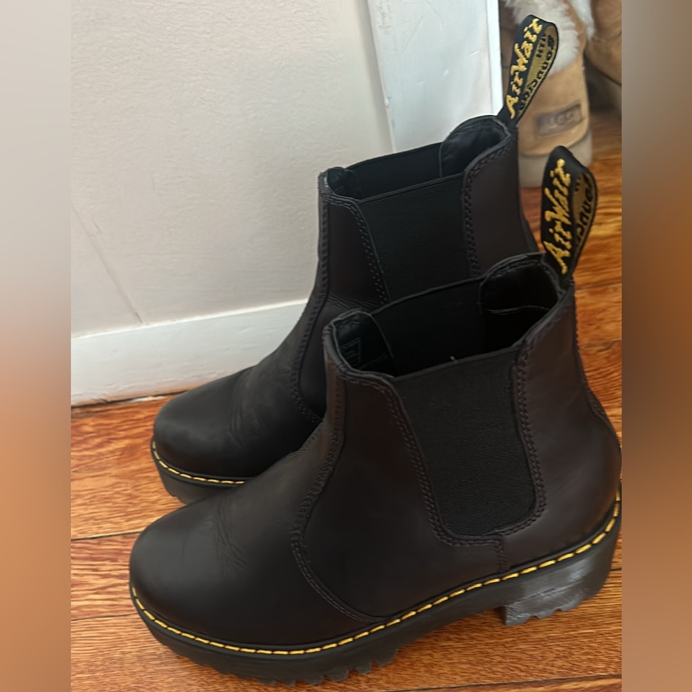 Doc Marten Rometty Chelsea boot size 7